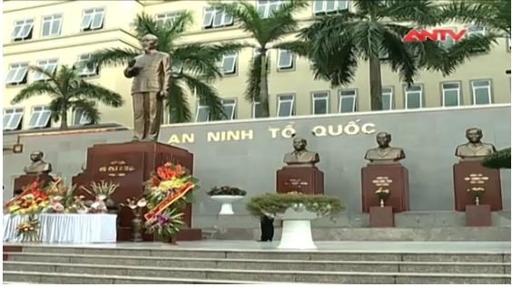 Khánh thành tượng đài Chủ tịch Hồ Chí Minh