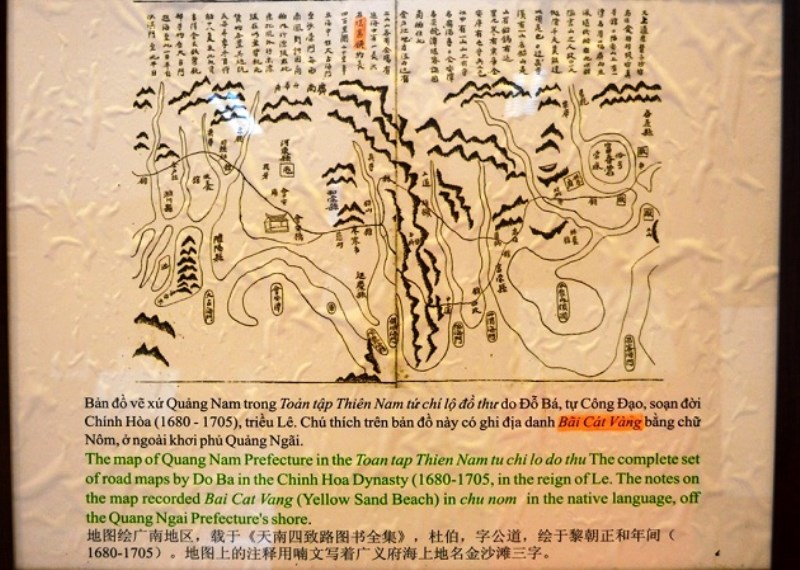 Bản đồ vẽ xứ Quảng Nam (thời triều Lê) có ghi địa danh Bãi Cát Vàng (Hoàng Sa)bằng chữ Nôm thuộc vùng ngoài khơi phủ Quảng Ngãi. Ảnh: VGP/Thế Phong