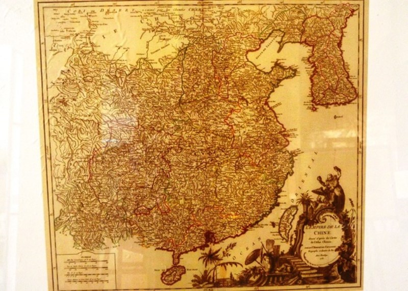 Bản đồ đế chế Trung Hoa do Goegraphe ordinaire du Roi in tại Pháp năm 1751 thể hiện lãnh thổ Trung Hoa kết thúc ở đảo Hải Nam. Ảnh: VGP/Thế Phong