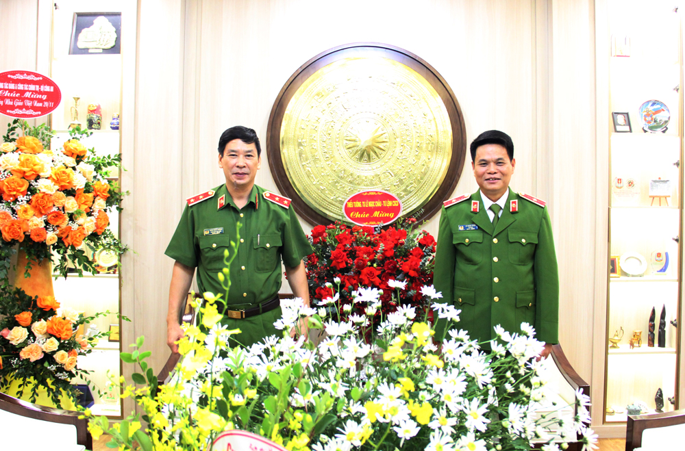Thiếu tướng, TS Lê Ngọc Châu, Tư lệnh Bộ Tư lệnh Cảnh sát cơ động chúc mừng Học viện CSND